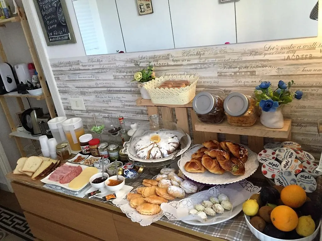 *** فندق مبيت وإفطار باليرمو B&B Essenze إيطاليا