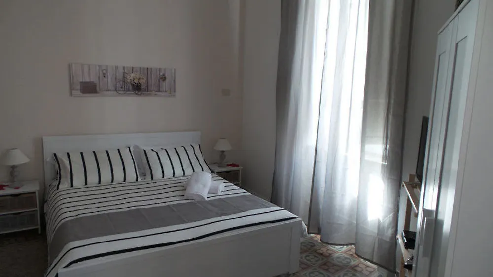 فندق مبيت وإفطار باليرمو B&B Essenze
