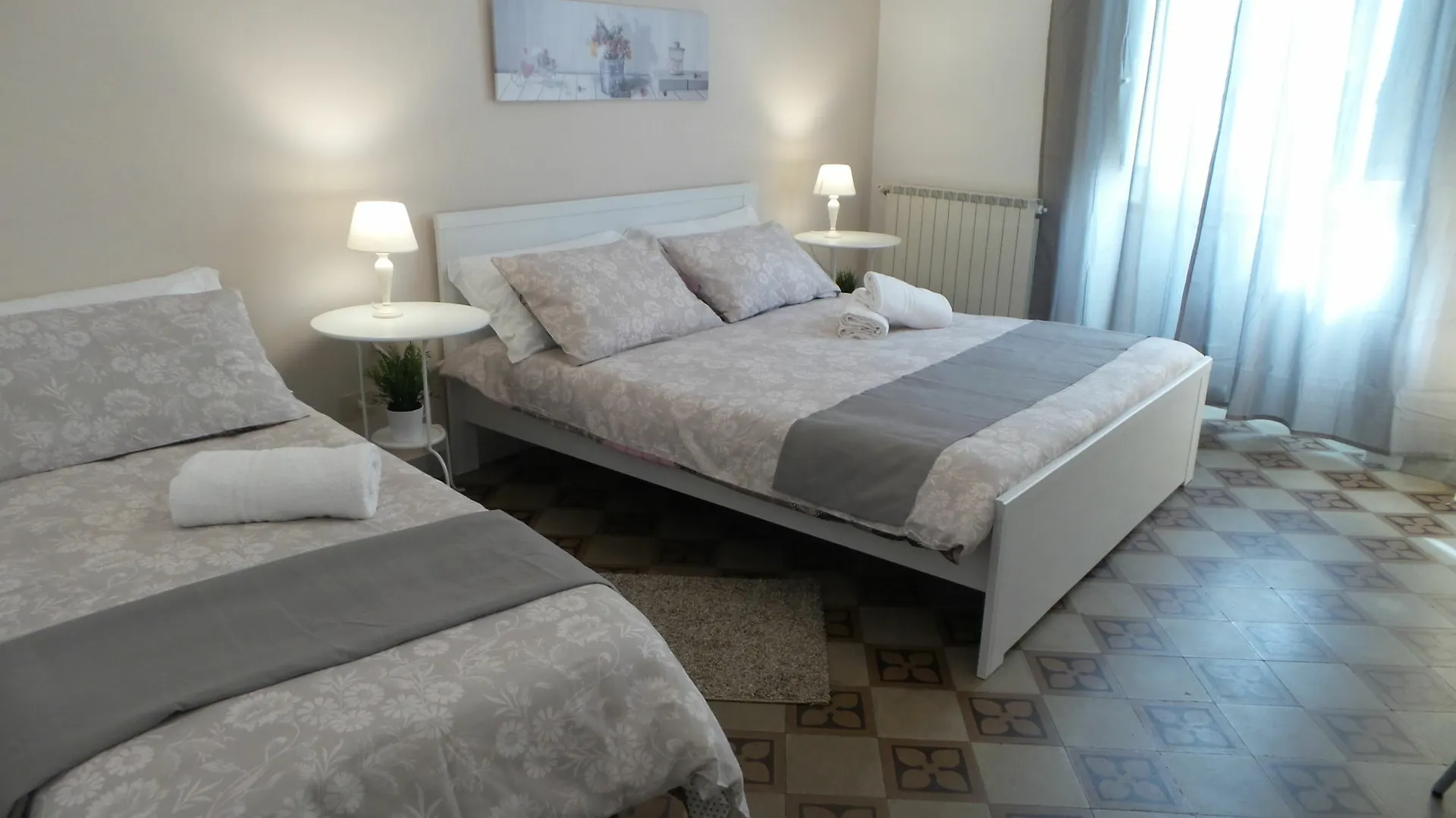*** فندق مبيت وإفطار باليرمو B&B Essenze إيطاليا