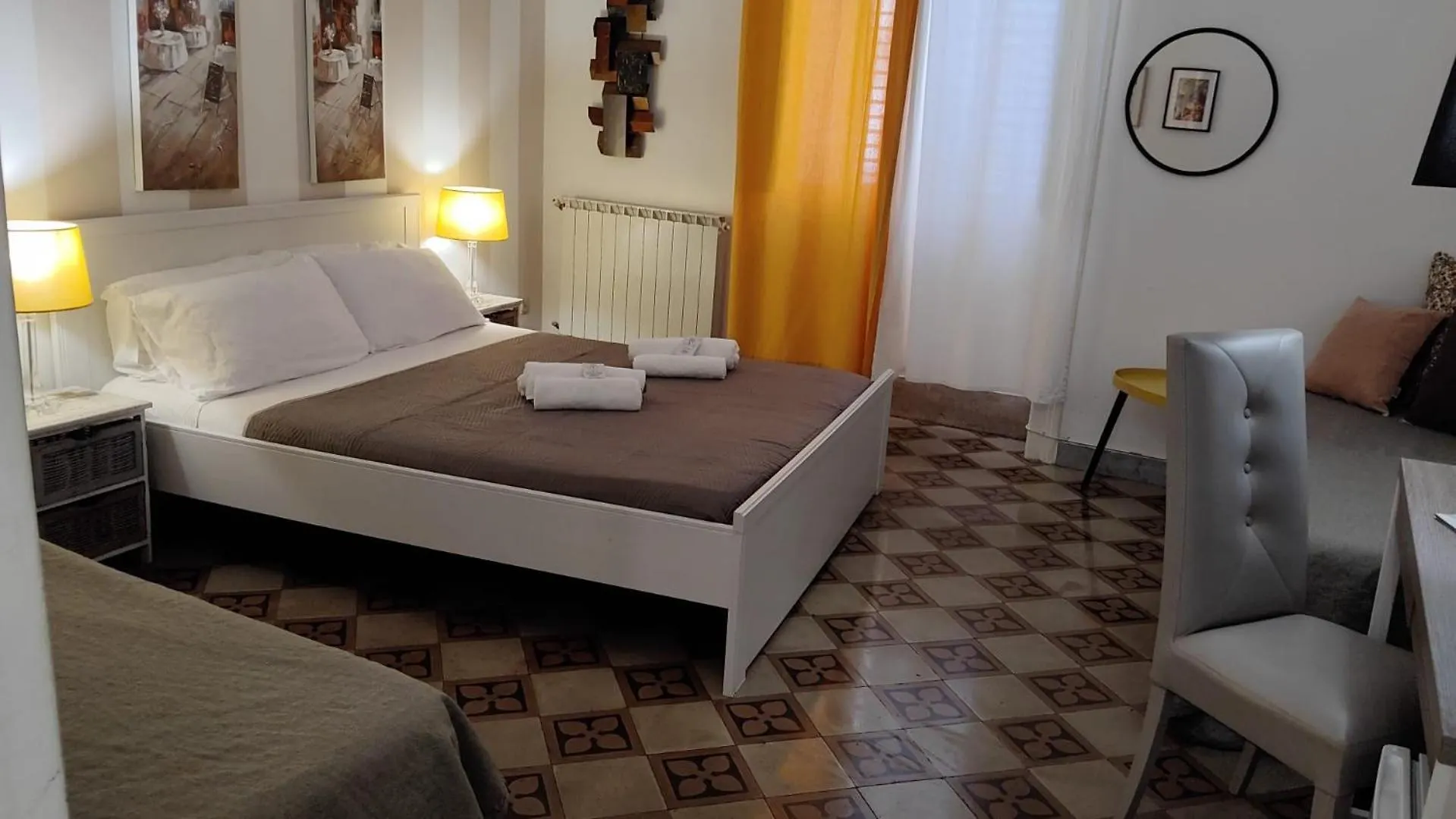 Alojamento de Acomodação e Pequeno-almoço B&B Essenze Palermo