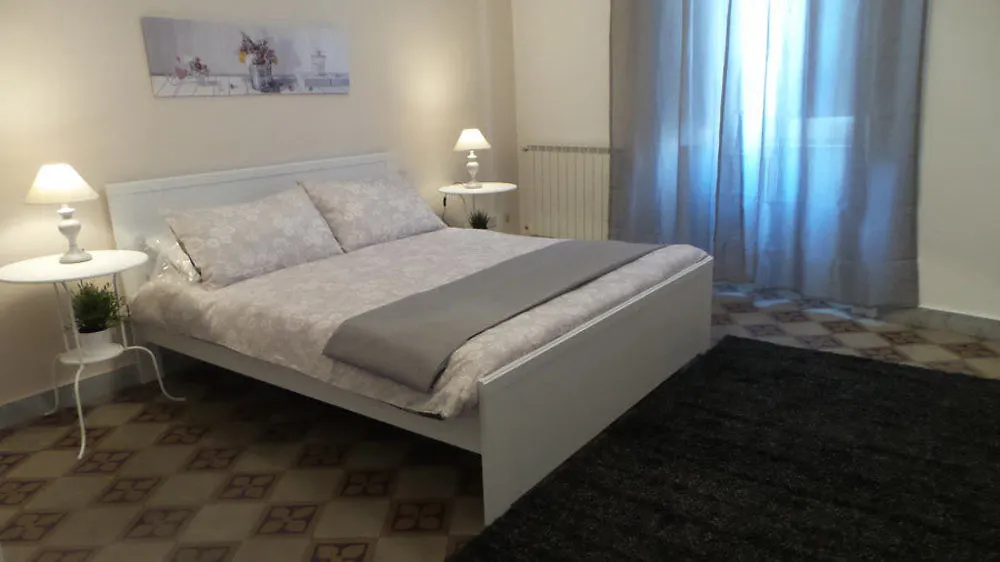 *** Alojamento de Acomodação e Pequeno-almoço B&B Essenze Palermo Itália